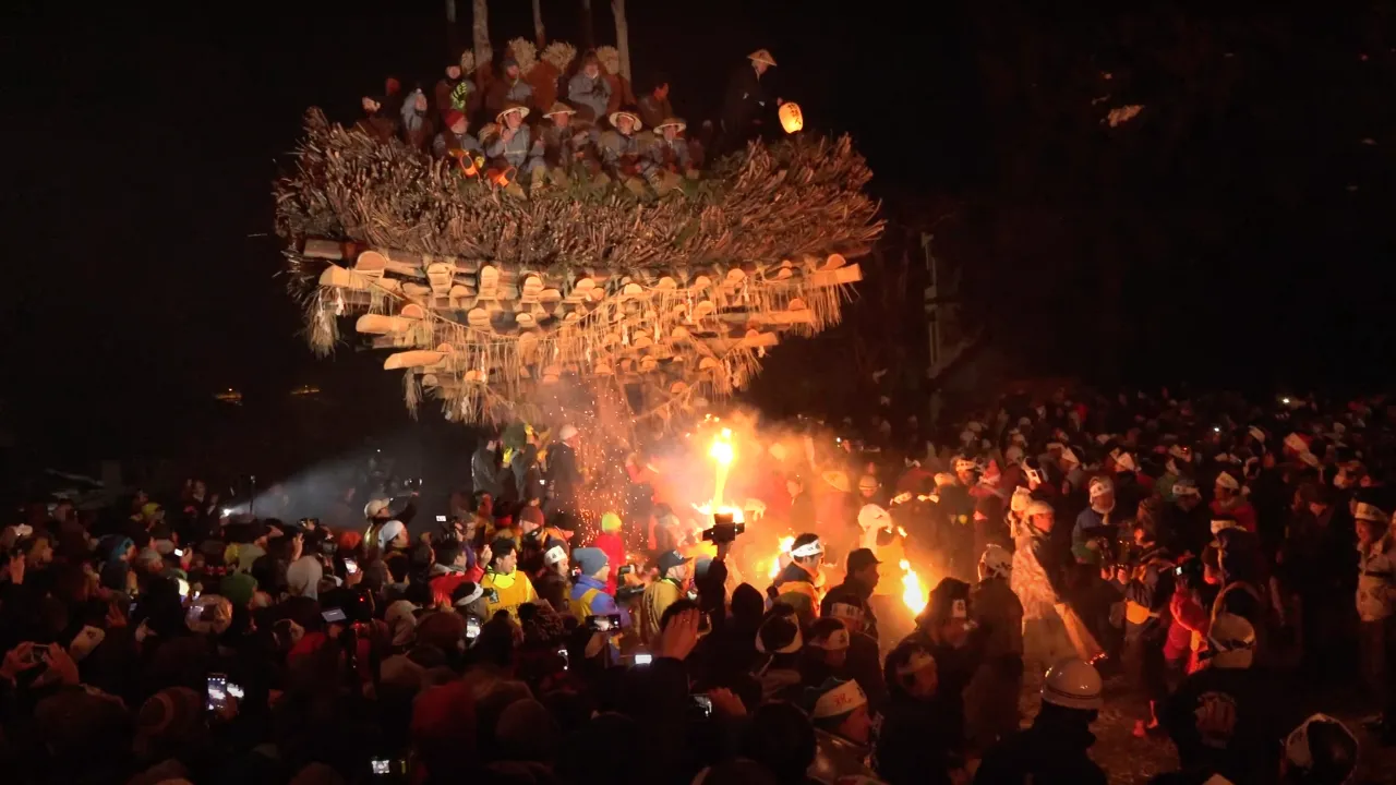 野沢温泉道祖神祭り